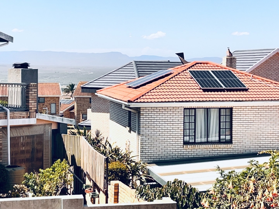 4 Bedroom Property for Sale in Wavecrest Eastern Cape